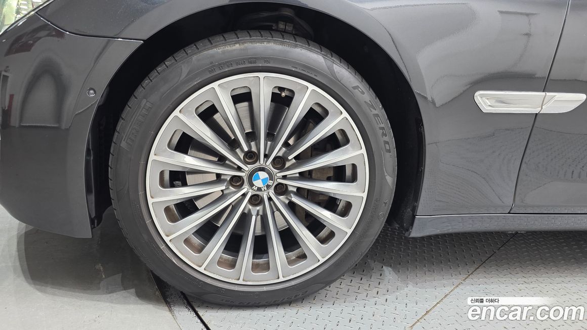 BMW 7-Series 2014