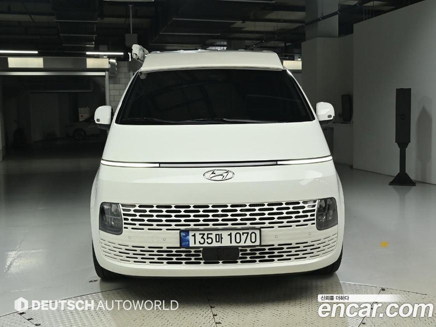 Hyundai Staria 2023
