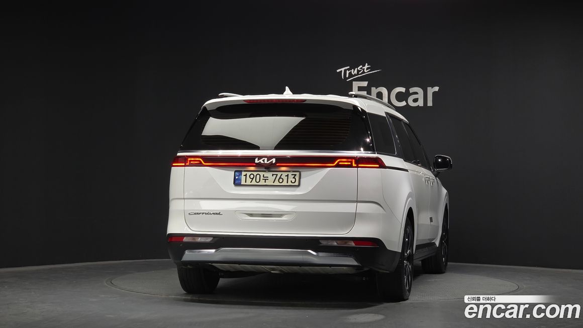 Kia Canival 2021
