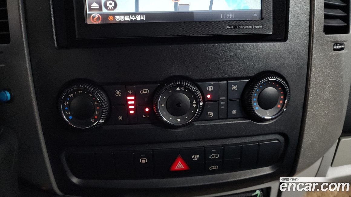 Mercedes-Benz Sprinter 2012