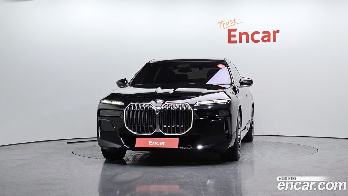 BMW 7-Series 2024