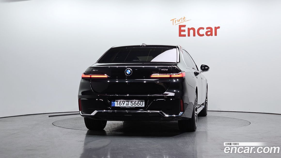 BMW 7-Series 2024