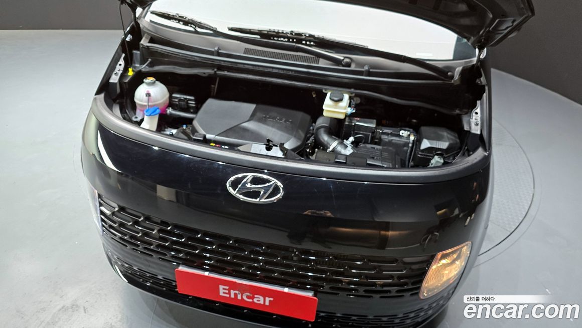 Hyundai Staria 2023