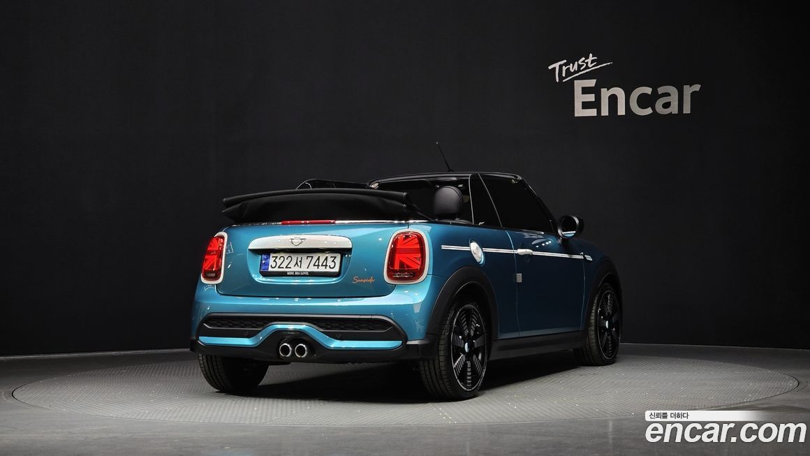 Mini Cooper Convertible 2023