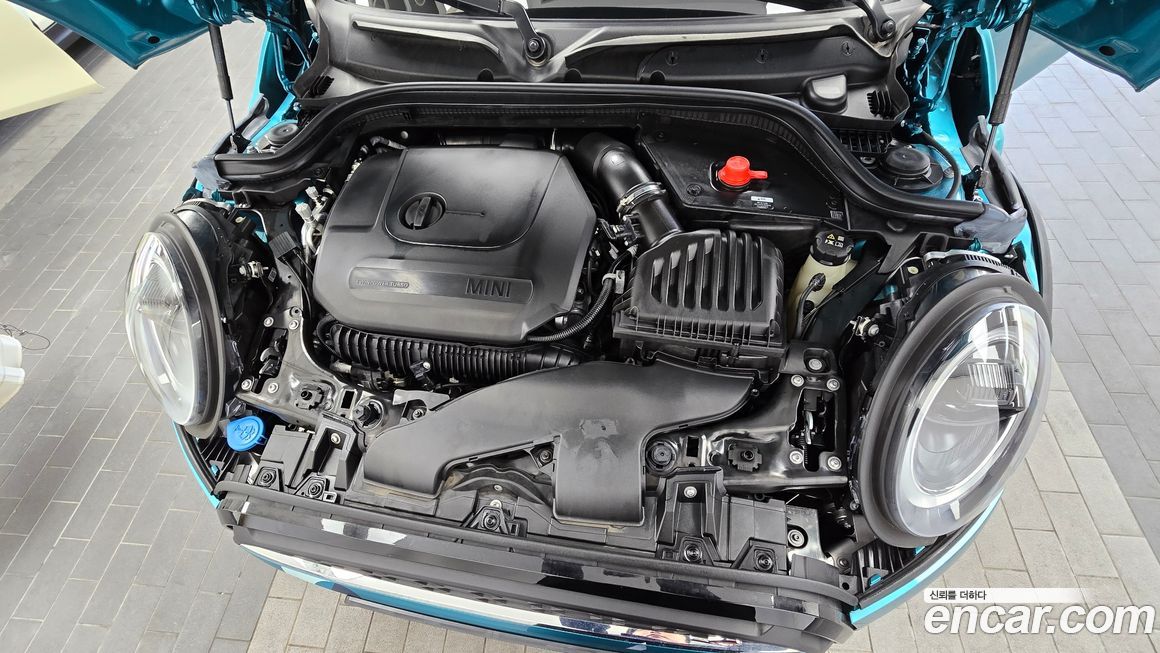 Mini Cooper Convertible 2023