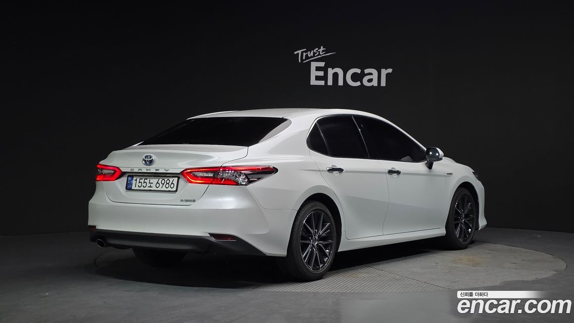 Toyota Camry 2024