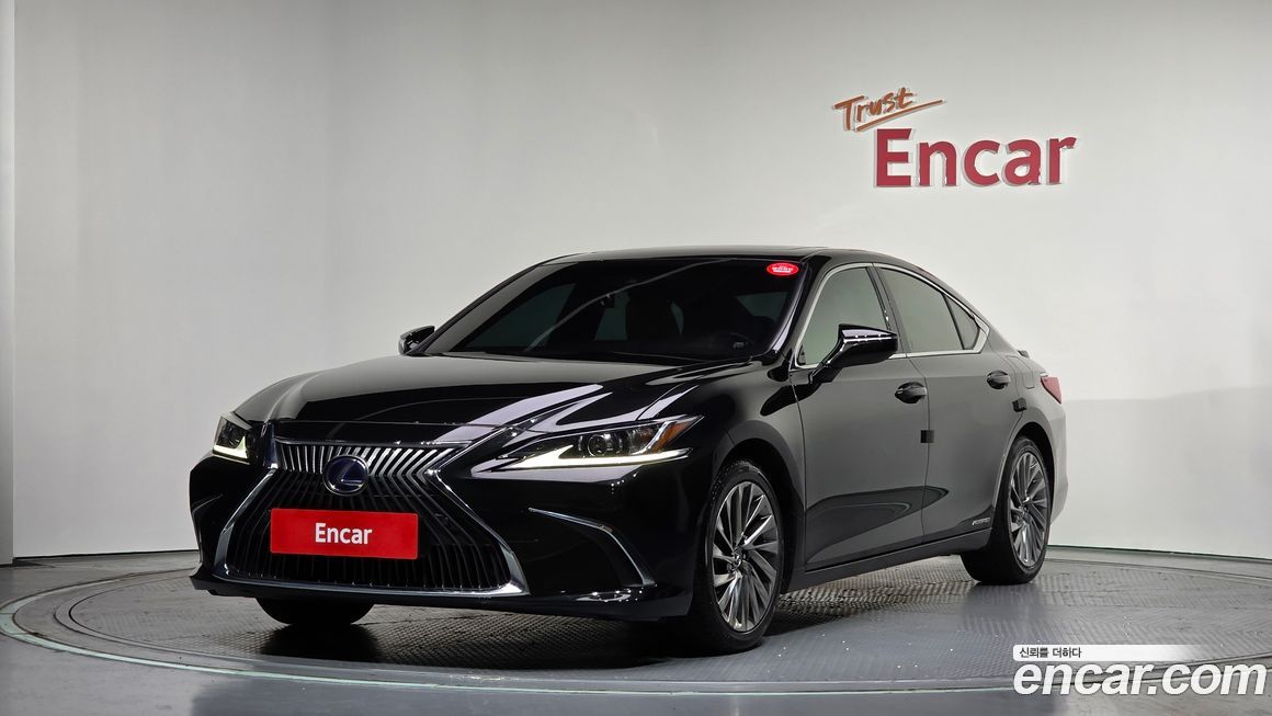 Lexus ES 2019
