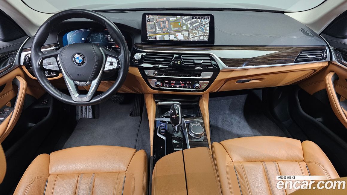 BMW 5-Series 2021