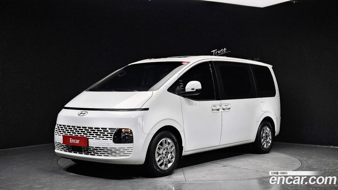 Hyundai Staria 2025