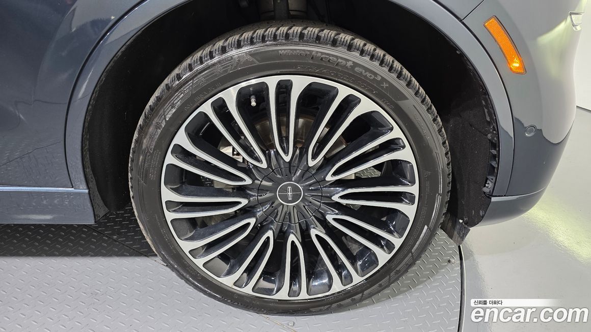 Lincoln Aviator 2021