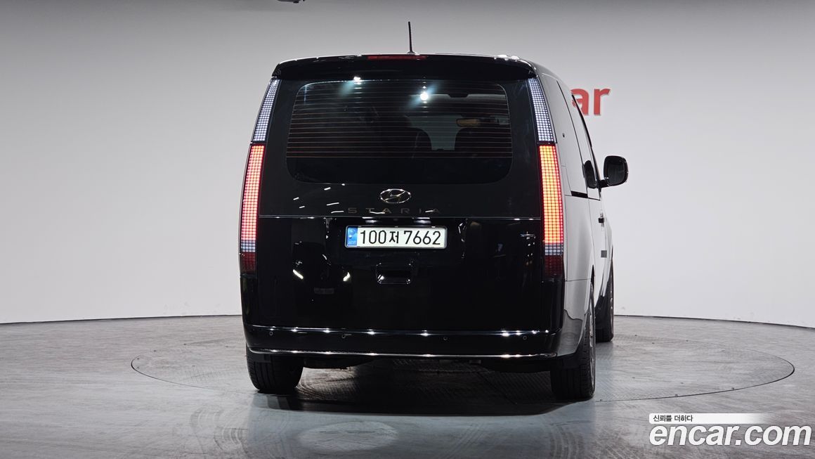 Hyundai Staria 2022