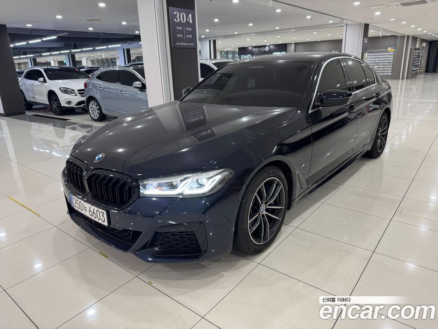 BMW 5-Series 2023