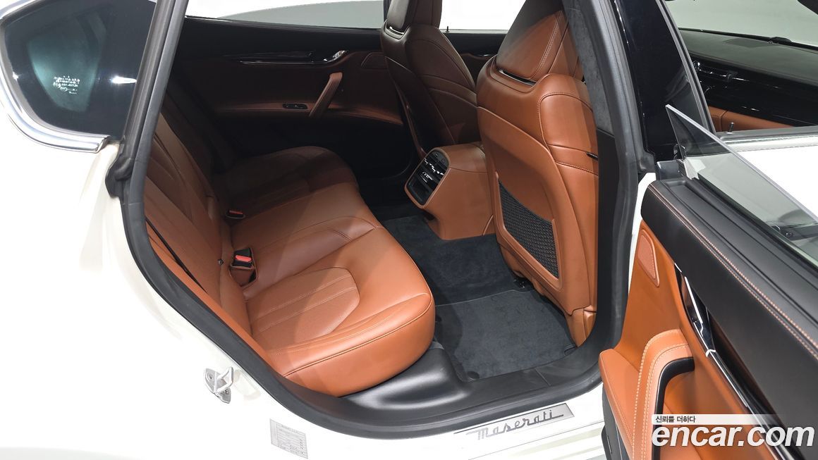 Maserati Quattroporte 2018