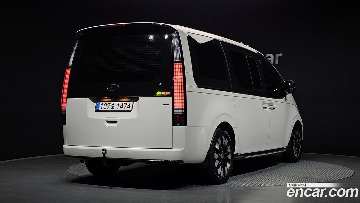 Hyundai Staria 2025