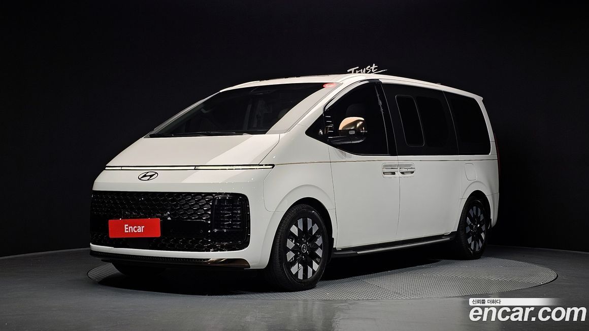 Hyundai Staria 2025