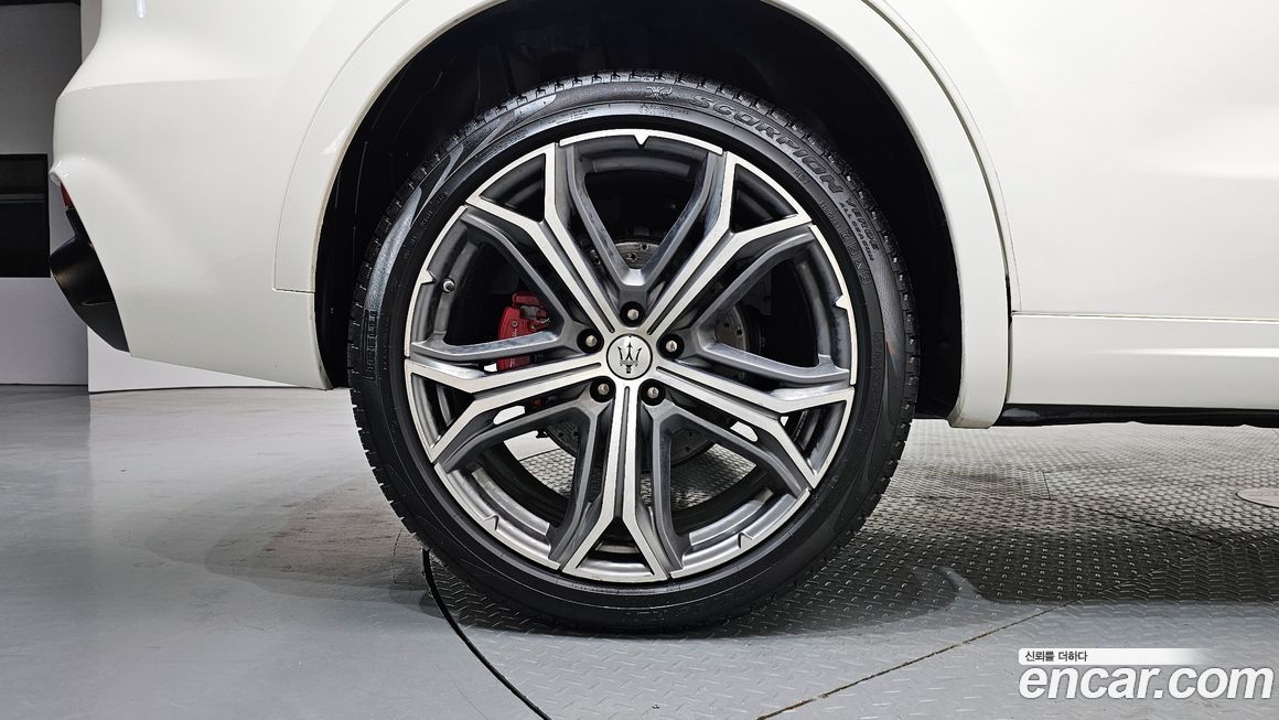 Maserati Levante 2020