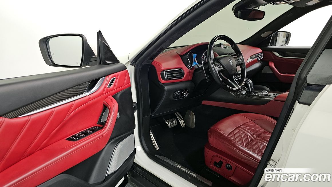 Maserati Levante 2020