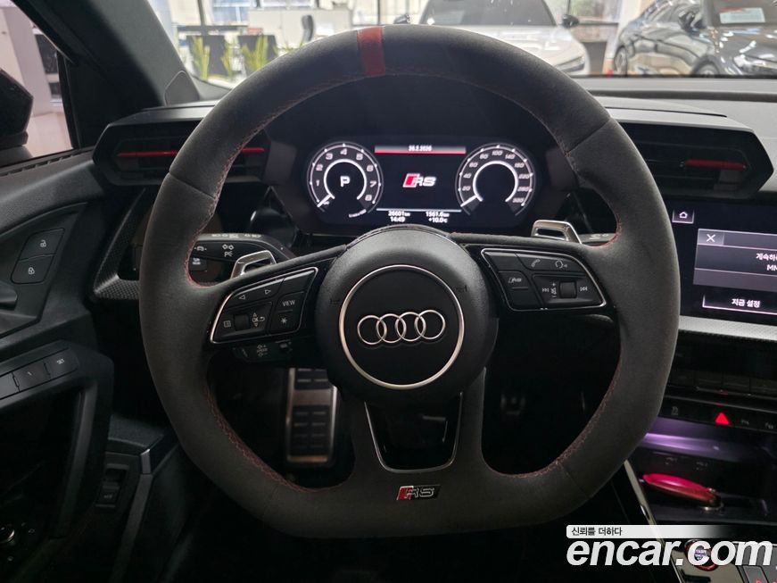 Audi RS3 2024