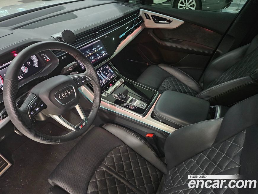 Audi Q7 2021