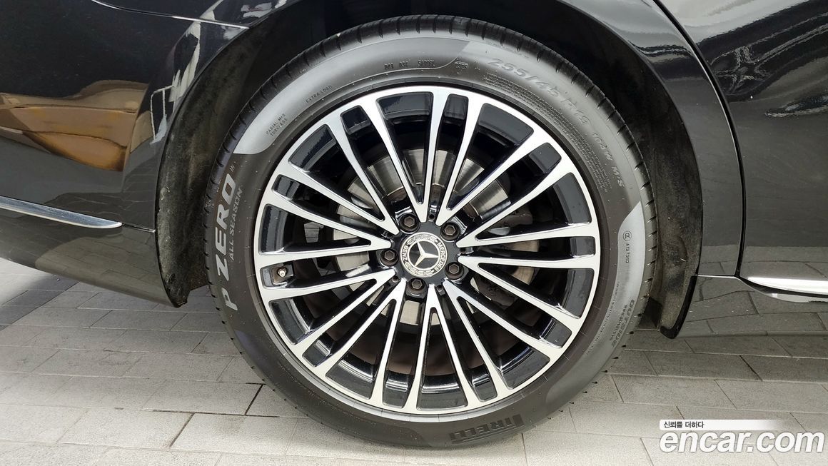 Mercedes-Benz S-Class 2022