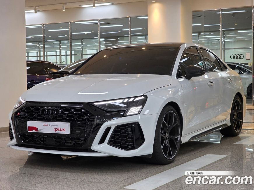 Audi RS3 2024