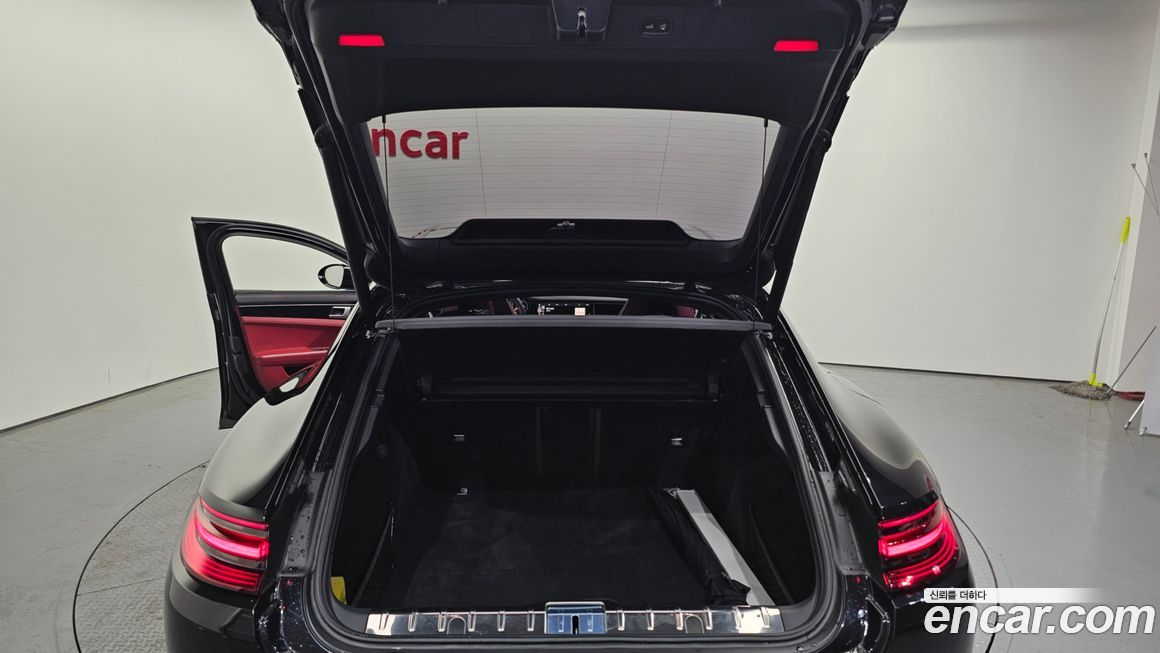 Porsche Panamera 2018