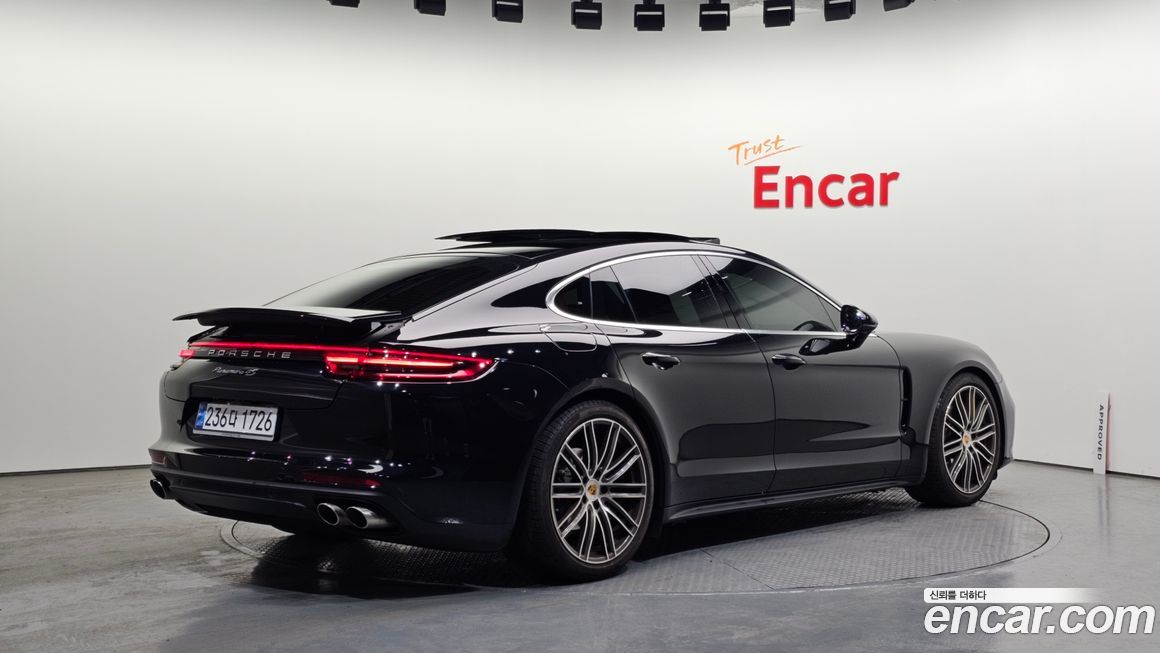 Porsche Panamera 2018