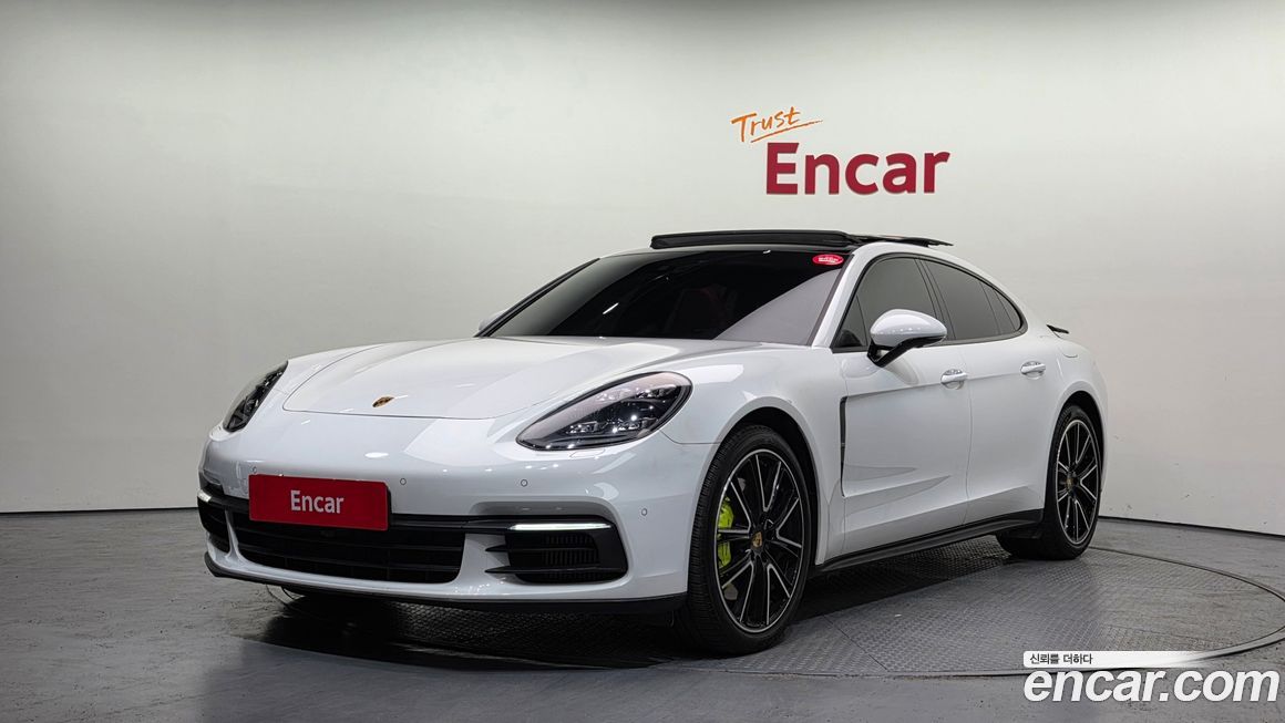 Porsche Panamera 2020