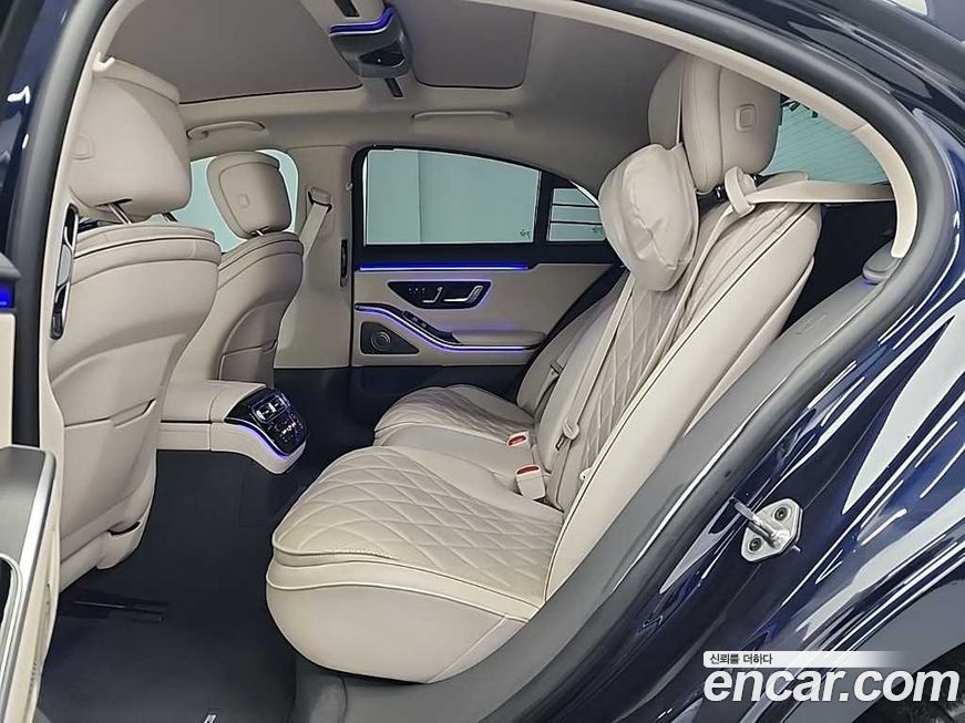 Mercedes-Benz S-Class 2023