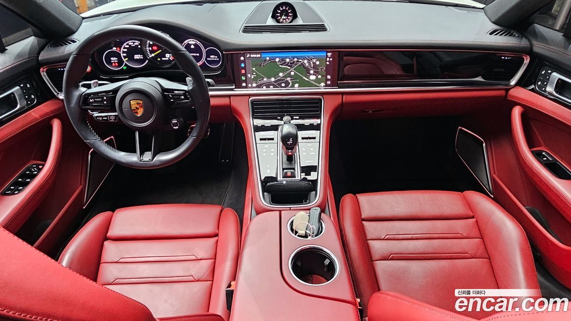 Porsche Panamera 2022