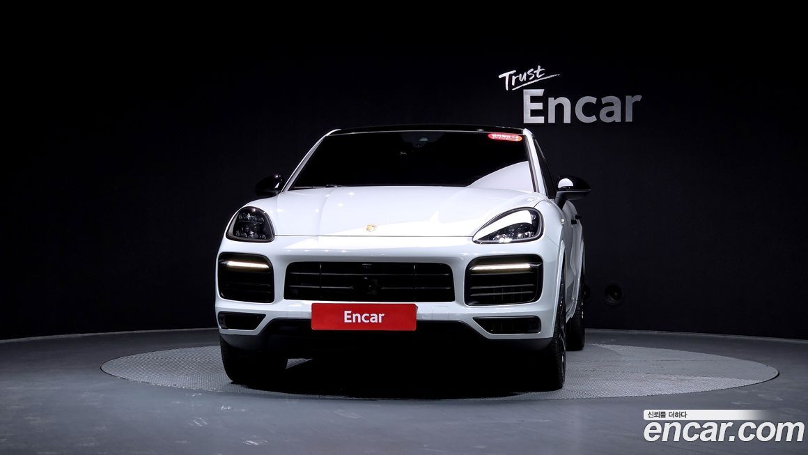 Porsche Cayenne 2021