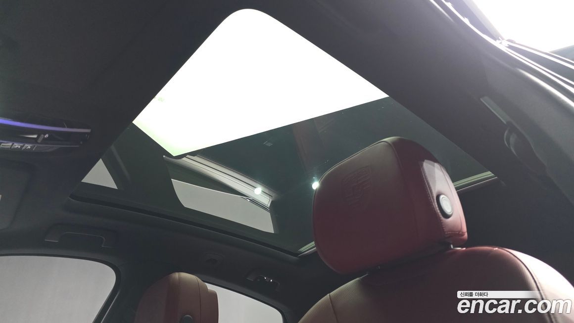 Porsche Cayenne 2021