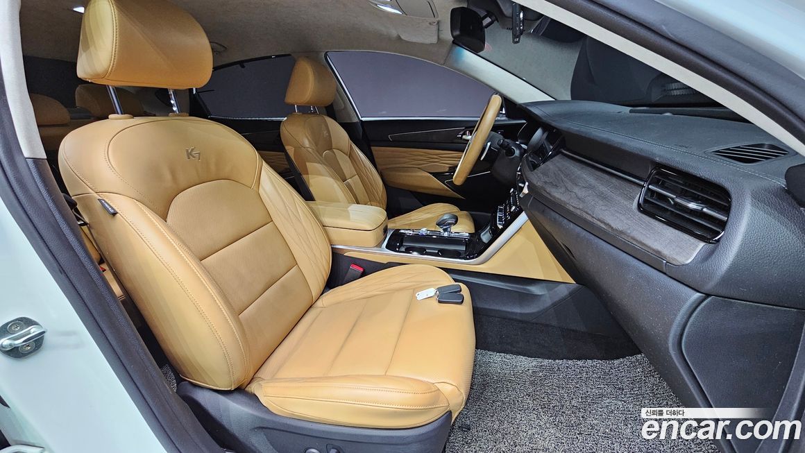 Kia K7 2021