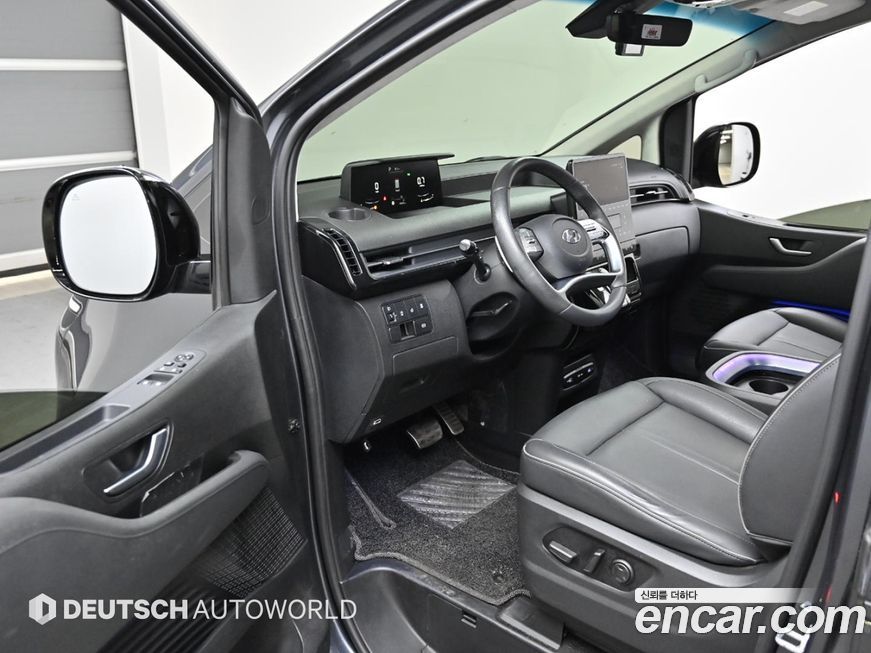 Hyundai Staria 2022