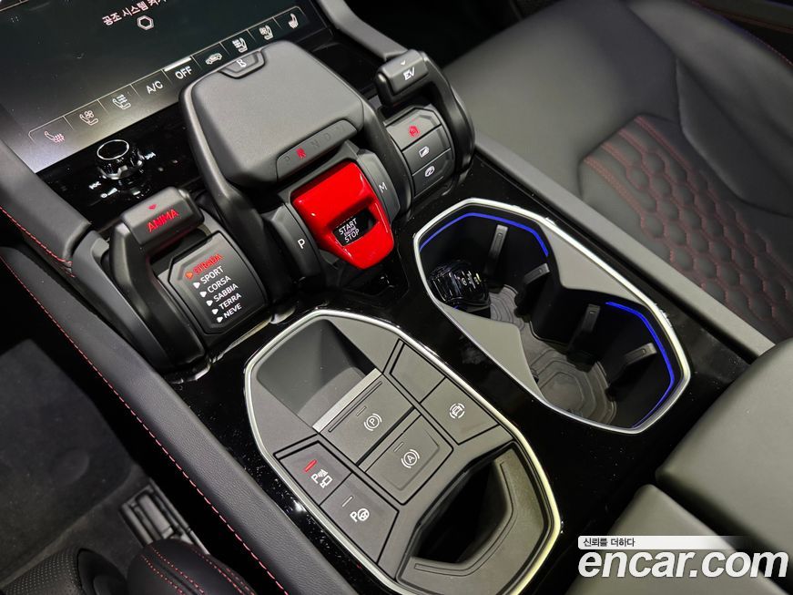 Lamborghini Urus 2025