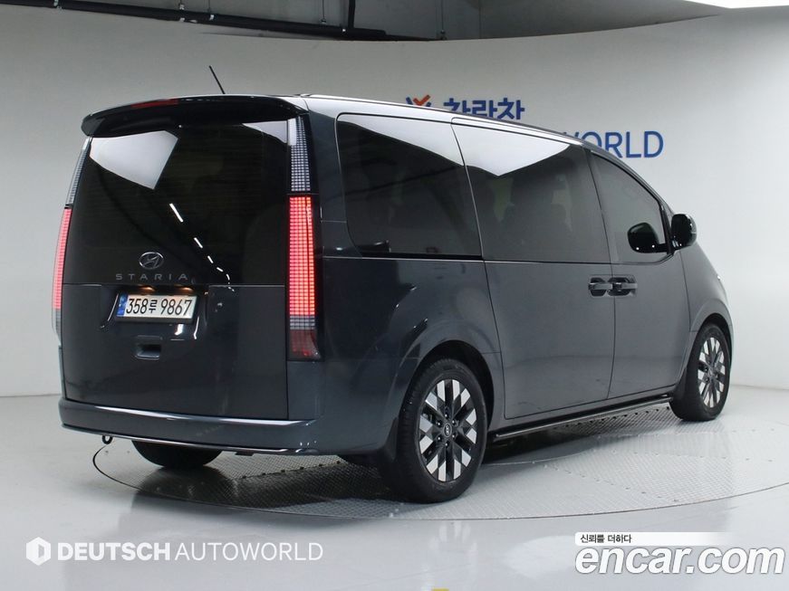 Hyundai Staria 2022