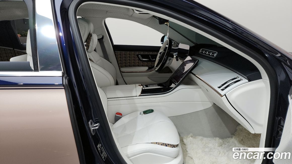 Mercedes-Benz S-Class 2023