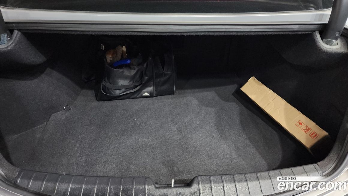 Hyundai Grandeur 2012