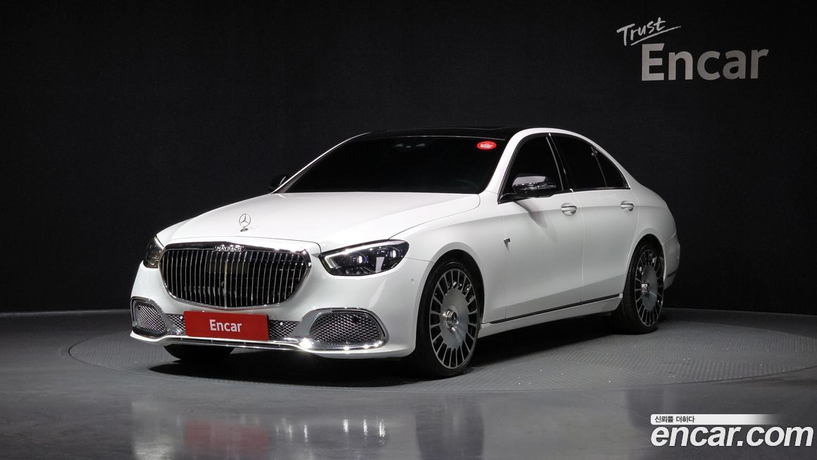 Mercedes-Benz E-Class 2022