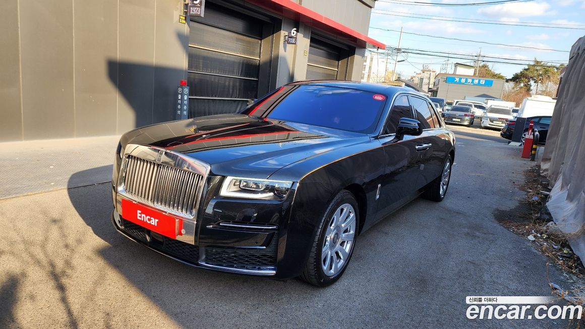 Rolls-Royce Ghost 2024