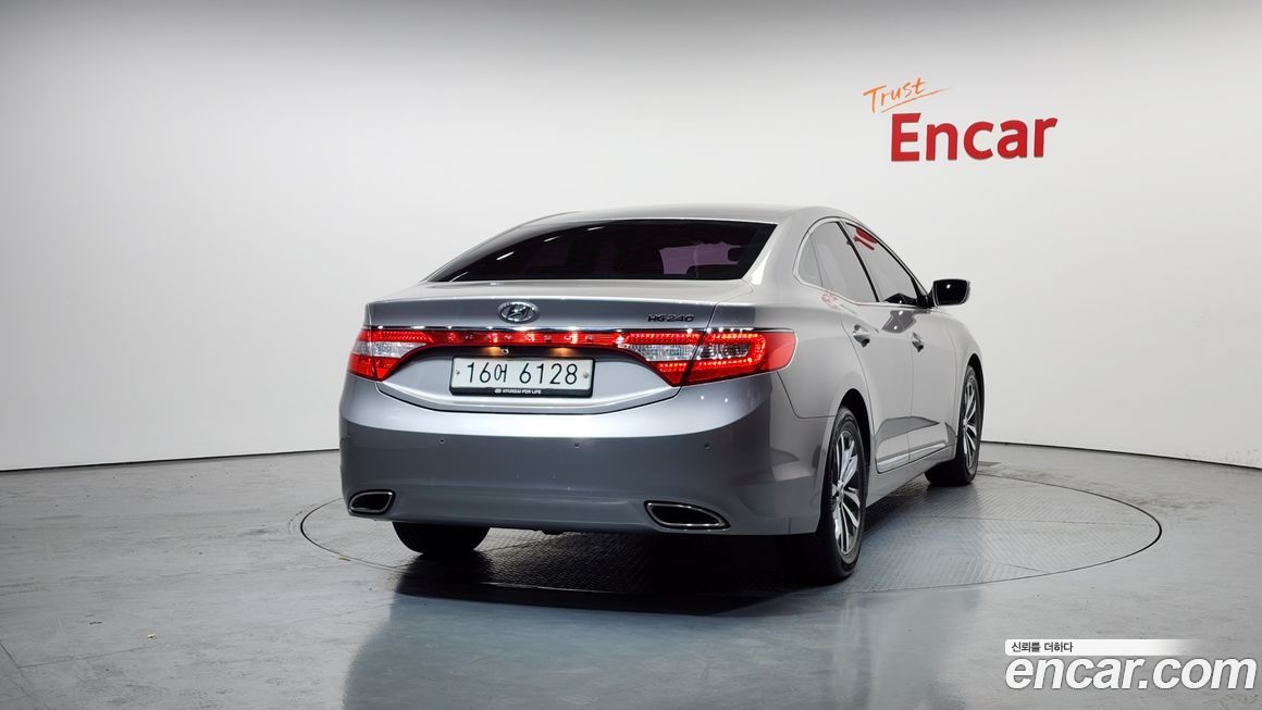 Hyundai Grandeur 2012