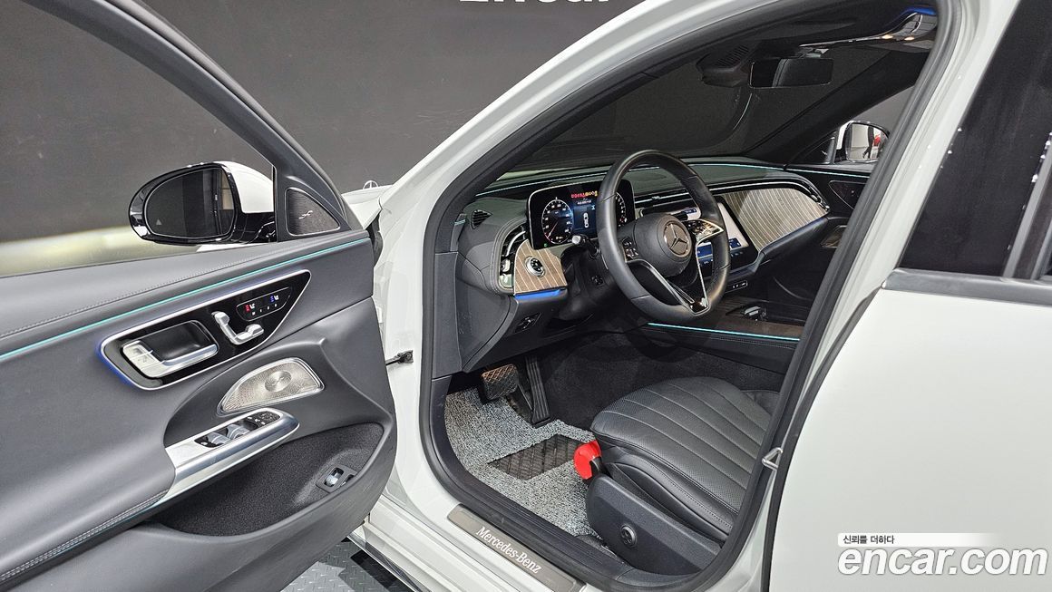 Mercedes-Benz E-Class 2025