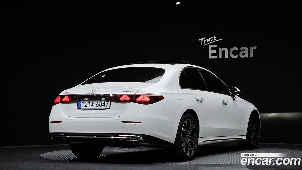 Mercedes-Benz E-Class 2025