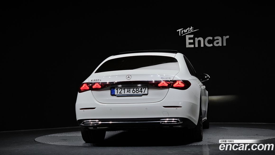 Mercedes-Benz E-Class 2025