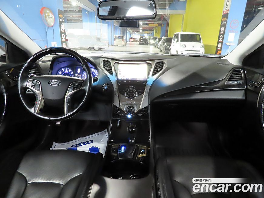 Hyundai Grandeur 2012