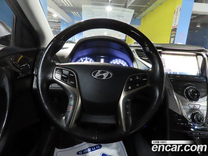 Hyundai Grandeur 2012