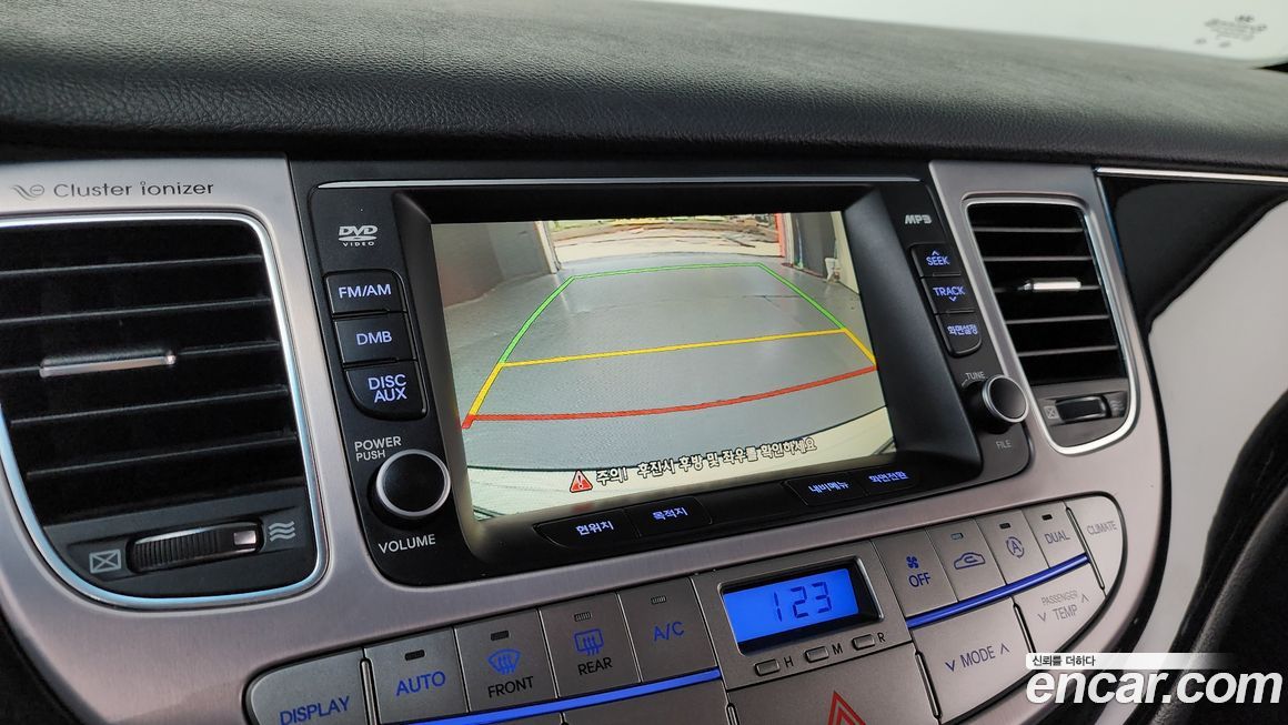 Hyundai Genesis 2012