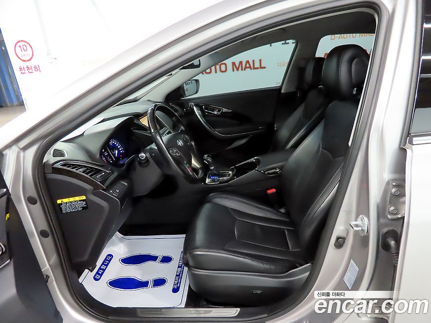 Hyundai Grandeur 2012