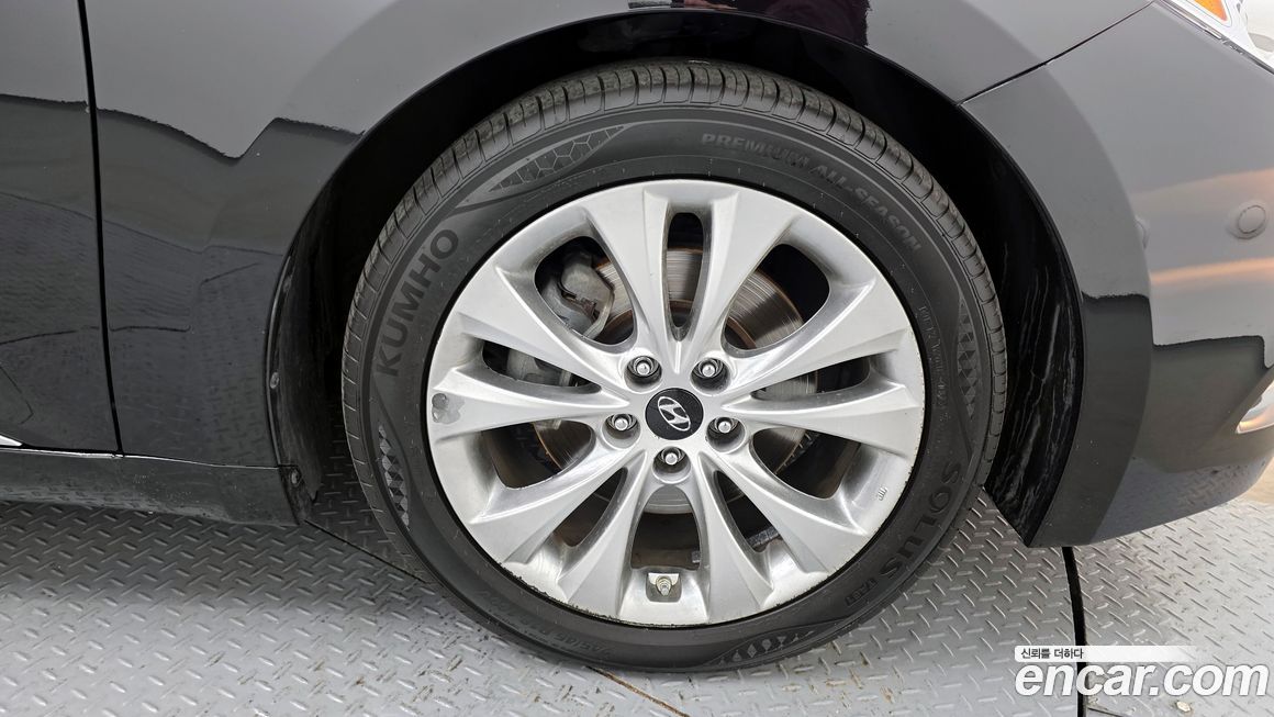 Hyundai Grandeur 2012