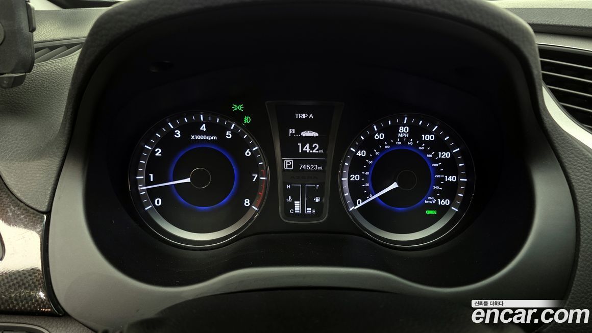 Hyundai Grandeur 2012